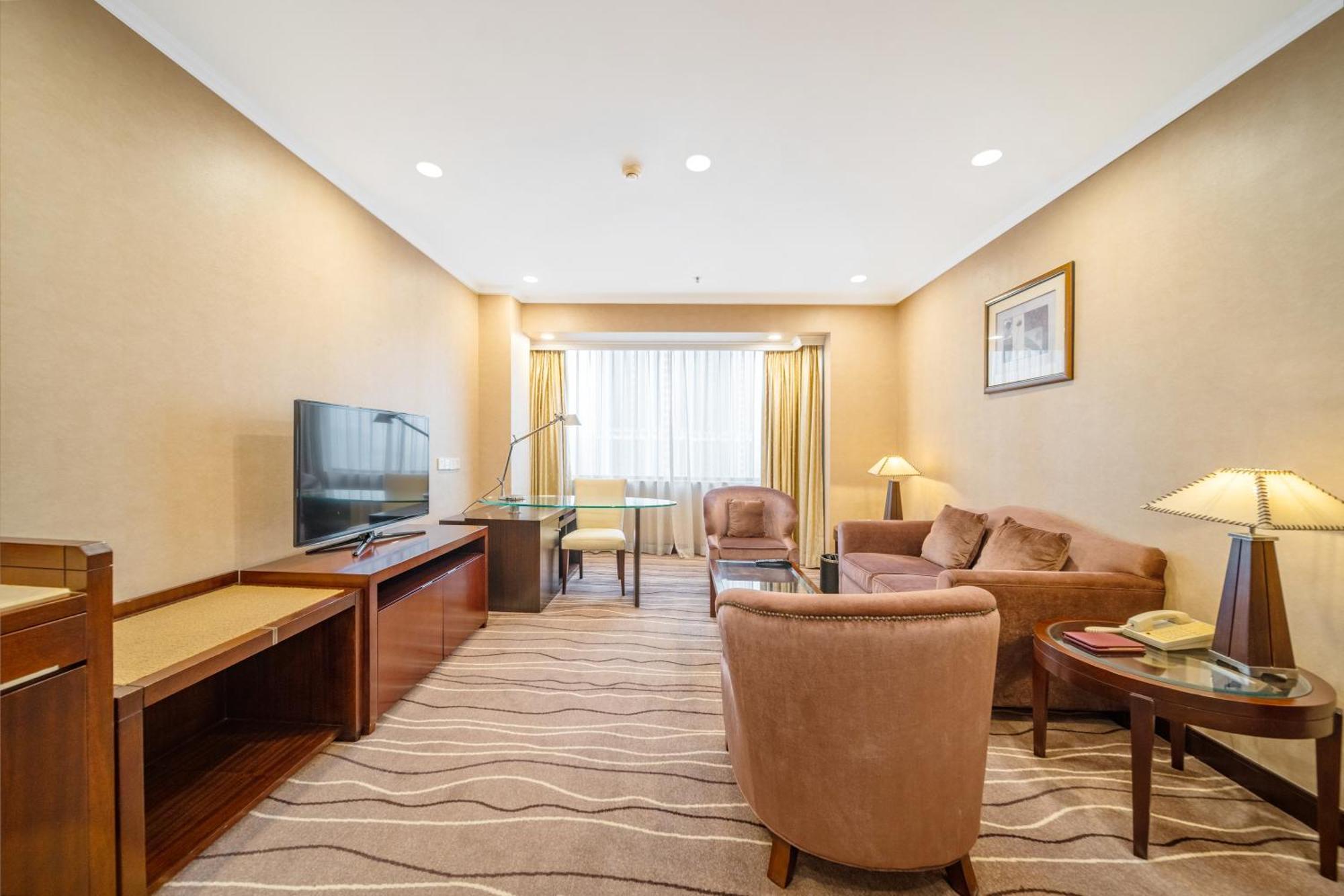 อินเตอร์เนชันแนล โฮเทล จงซาน Hotel ภายนอก รูปภาพ
